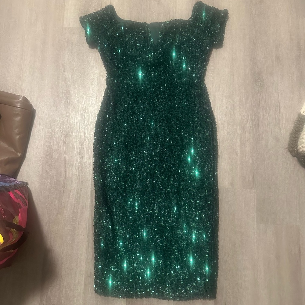Elegant Green Sequin Dress